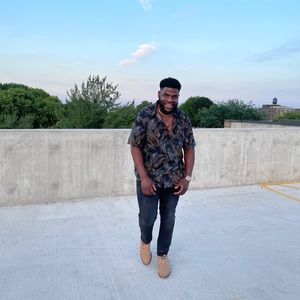 Meet your Posher, Kenyon